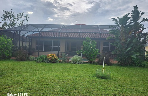Bobcat Trail House | Charming 3-bedroom house with pool and WiFi in North Port in amazing community