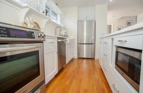 Oak Bluffs House | Charming 3-Bedroom Home in the Heart of Oak Bluffs