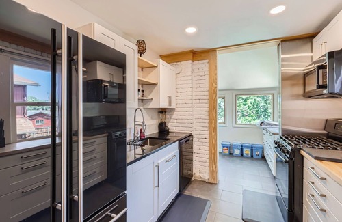 Curtis Park House | Charming 3-bedroom historic duplex in Downtown Denver - Walking to shops & food