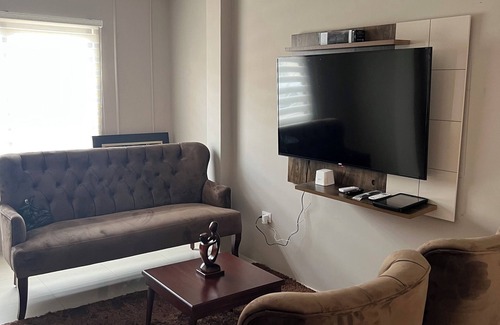 Guayacanes House | Charming 3-bedroom house with AC and WiFi in wonderful Guayaquil