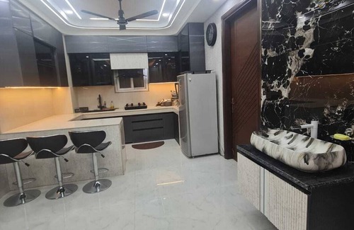 Dariyaganj Apartment | Charming 3-bedroom house with AC in New Delhi central 3bhknhome.away home.
