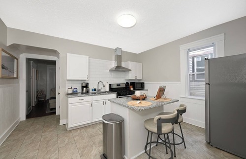 Tremont House | Charming 3-bedroom house with WiFi, AC in fabulous Cleveland