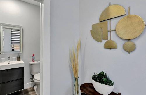 Dallas House | Charming 3-Bedroom Home l 5 mins to AA Arena