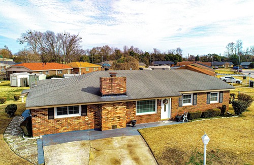 Augusta House | Charming 3-bedroom home in Augusta- sleeps 8!