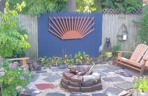 Bellmore House | Charming 3 bedroom house- close to the train to NYC, the best beaches and more!