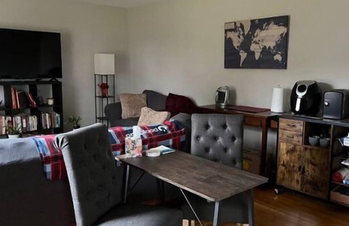 Fairview House | Charming 3-bedroom house, bedrooms rented together or separately