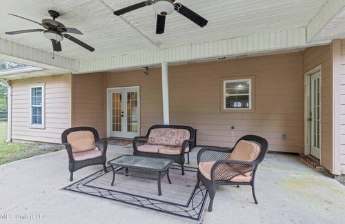 Waveland House | Charming 3-bedroom house in Waveland