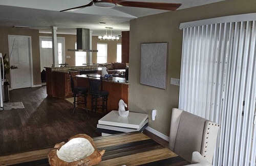 Sebring House | Charming 3-bedroom house with AC and WiFi in phenomenal Sebring