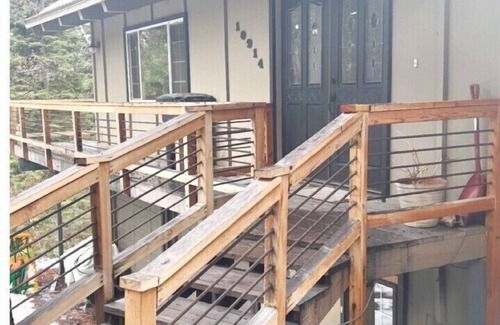 Truckee House | Charming 3-bedroom house w/hot tub, in Truckee minimum stay 31 days