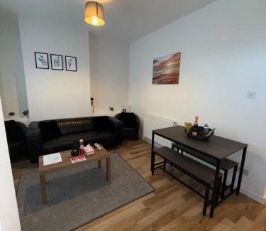 Grangetown House | Charming 3-Bedroom house