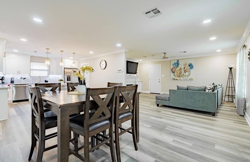 Kenner - Louis Armstrong International Airport House | Charming 3-bedroom house with AC and WiFi in awesome Kenner