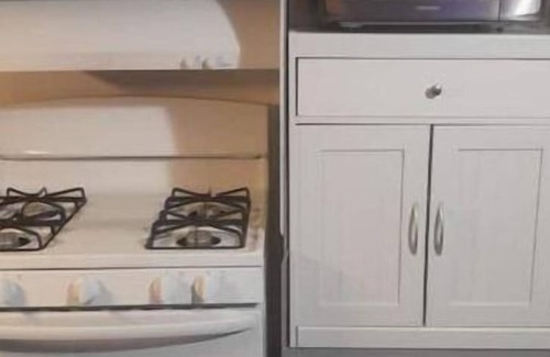 Henrico House | Charming 3-bedroom mobile home with WiFi and AC in lovely Henrico