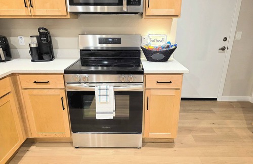 Paradise Valley Village House | Charming 3-bedroom townhome with WiFi, AC in fabulous Phoenix