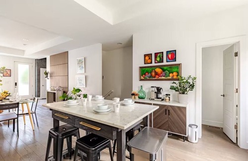 Chaffee Park House | Charming 3-bedroom townhome with fitness room and AC in gorgeous Denver
