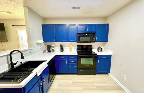 Columbia House | Charming 3-bedroom. Trail & Lake Access. Minutes from Ft. Jackson and Downtown.