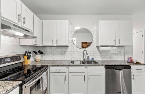 Fayetteville House | Charming 3-bedroom townhome in midtown Fayetteville close to everything!