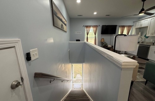 Garden City Apartment | Charming 3-bedroom Guest Suite with WiFi and AC in Savannah GA
