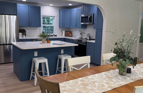 Johns Island House | Charming 3-bedroom 3-bathroom house, pet friendly on 1/2 acre Johns Island