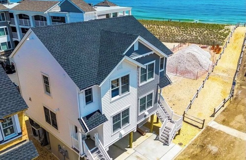 Mantoloking House | Charming 3-bedroom house with WiFi, AC in fabulous Mantoloking