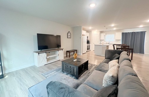 Mooresville House | Charming 3-bedroom house in peaceful Mooresville.