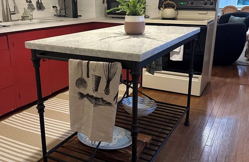 New Buffalo Cottage | Charming 3-bedroom cottage New Buffalo Walk to Downtown and Beach -Pets allowed