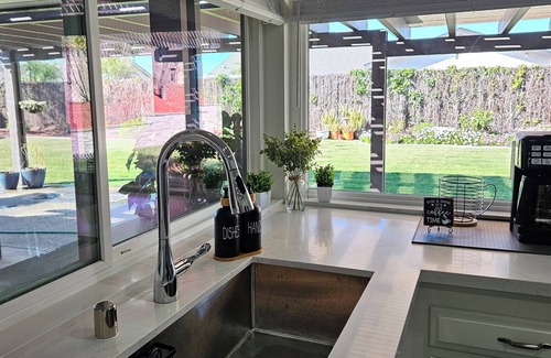 Simi Valley House | Charming 3-bedroom house in lovely Simi Valley with AC