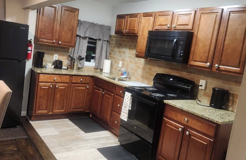 Upper Darby House | Charming 3-bedroom house in serene Upper Darby with AC, WiFi and mor