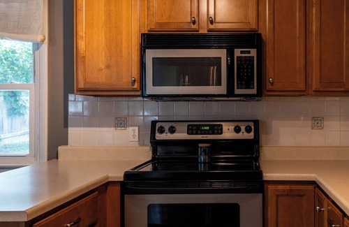 Worthington House | Charming 3-bedroom house with fenced in backyard in wonderful Worthington