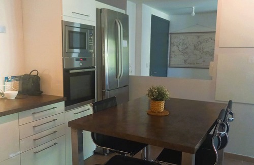 Sete Apartment | Charming 3-Room Apartment in Sète with Balcony, Parking, and Close to Beach