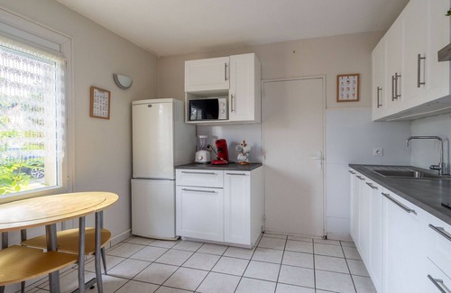 Mimizan House | Charming 3-Star House in Mimizan: Close to Ocean, Sleeps 8, WiFi, Garden, Near Activities