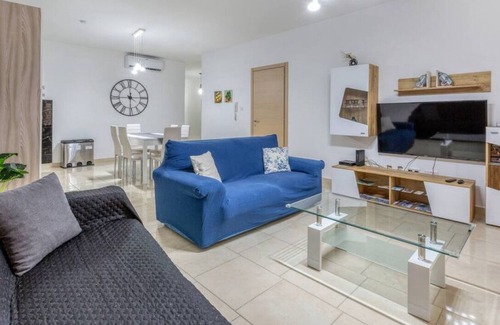 Marsaxlokk Apartment | Charming 3BR home with large terrace in Marsaxlokk