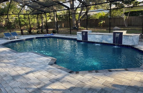 Safety Harbor House | Charming 4-bedroom country house in Safety Harbor with AC