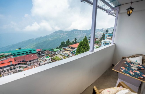 Darjeeling House | Charming 4-bedroom bed & breakfast in Darjeeling 850 mts from Mall Road