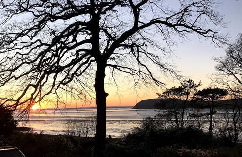 Ferryside House | Charming 4-bedroom cottage with fabulous sea views and large grounds.