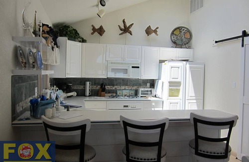 Ocean City House | Charming 4-bedroom house on Ocean City Beachfront. A few steps to boardwalk.