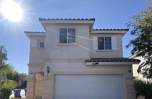 Rhodes Ranch House | Charming 4 Bedroom Home with Pool