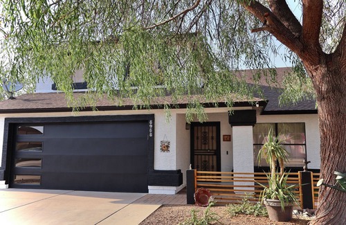 Glendale House | Charming 4-bedroom house in Glendale Near State Farm Stadium