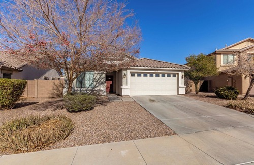 Canyon Trails House | Charming 4-bedroom house with WiFi and AC in wonderful Goodyear