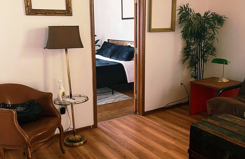 Newark House | Charming 4-bedroom house with WiFi in trendy Ironbound, Newark
