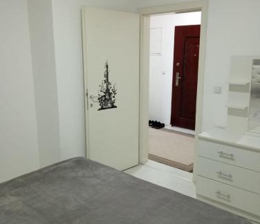 Prizren Apartment | Charming 4-Person Apartment in Prizrens City Center