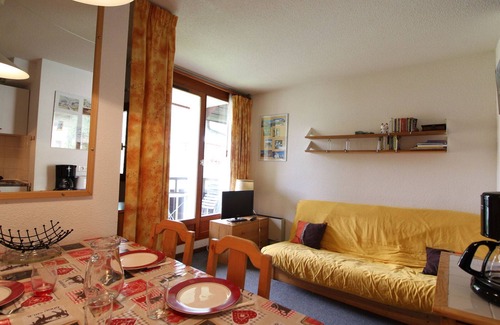 Lanslevillard Apartment | Charming 4-Person Apartment in Val Cenis Haut - Close to Slopes and Amenities