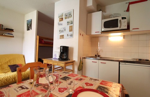 Lanslevillard Apartment | Charming 4-Person Apartment in Val Cenis Haut - Close to Slopes and Amenities