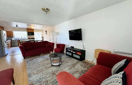 Sand City House | Charming 4B2B house in Monterey for a relaxing getaway+ FREE aquarium tickets