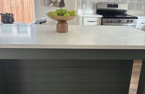 Kessler House | Charming 4BR | Deck + Pets OK I Bishop Arts
