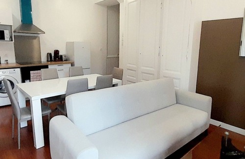 Azay-le-Rideau Apartment | Charming 6-person apartment