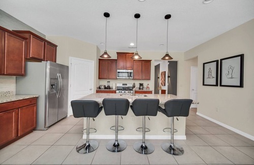 Loughman House | Charming 6BR Pool Home in Solterra Resort