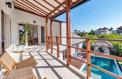 Batubelig Villa | Charming 7BR Villa W/Pool & Balcony in Bali, Bali villa 2206