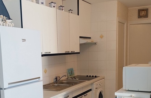 Saint-Palais-sur-Mer Apartment | Charming apartment with WIFI 5 minutes walk from the beach and town center