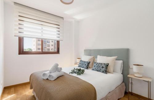 Rejas Apartment | Charming Airport IV