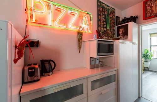 Alphabet City Apartment | Charming and Artsy LES 1-Bedroom